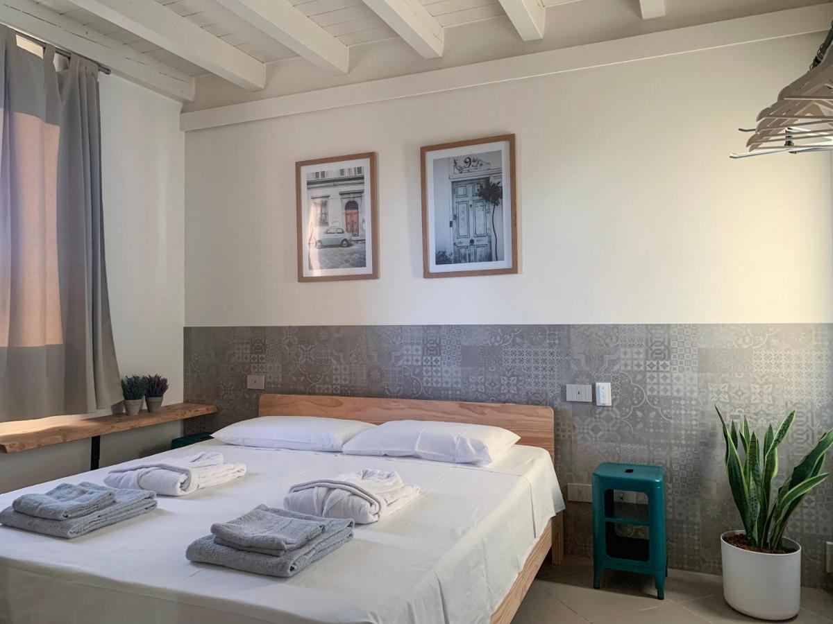 Charming Attic Apartment With Balcony & Swimming Pool Ντεζεντσάνο ντελ Γκάρντα Εξωτερικό φωτογραφία