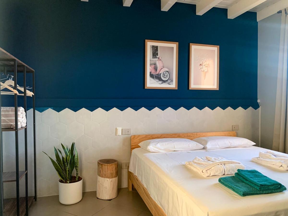 Charming Attic Apartment With Balcony & Swimming Pool Ντεζεντσάνο ντελ Γκάρντα Εξωτερικό φωτογραφία